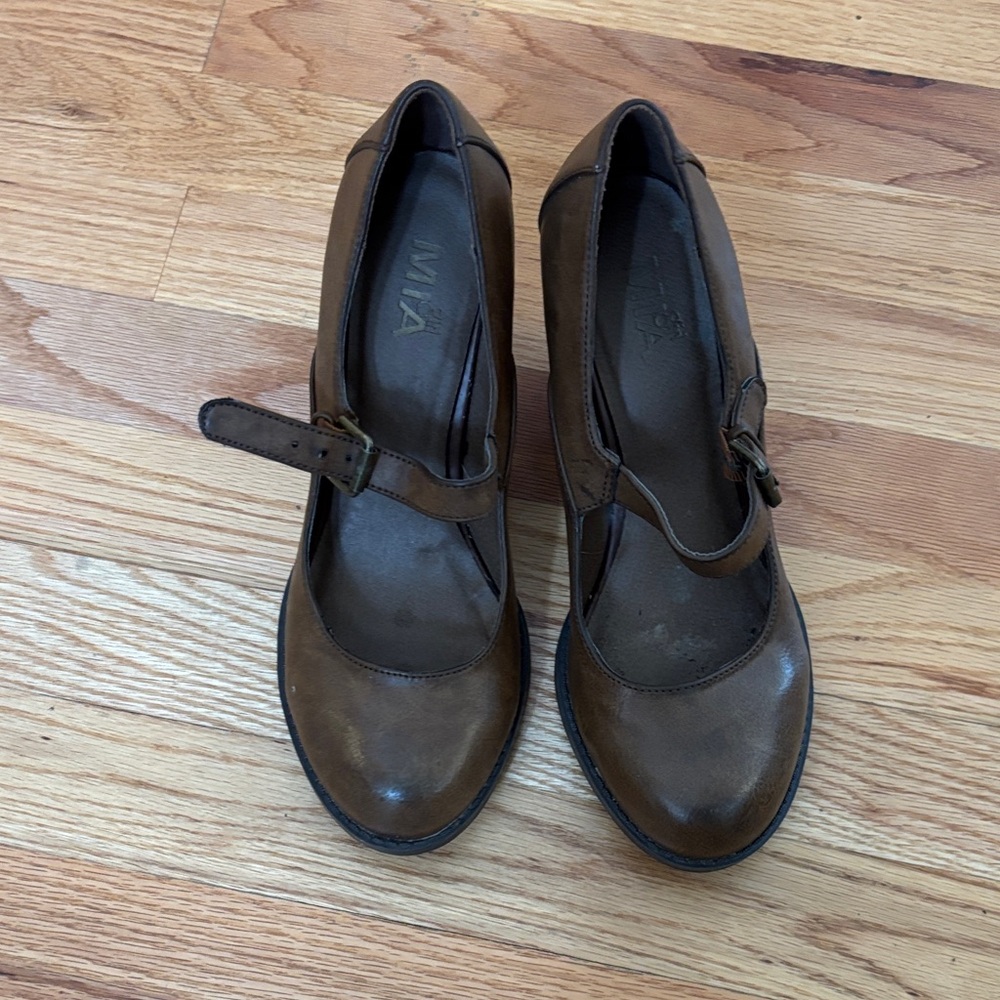 MIA Brown Mary Jane Block Heel Pumps - Picture 6 of 7